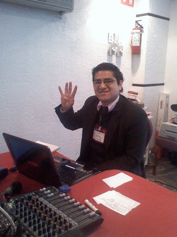 PREPARANDO EL SALÓN